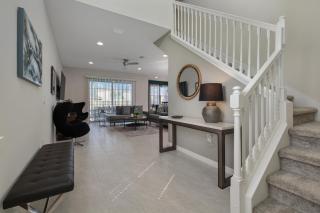 BSV2487 - Brand New Luxury 5 Bedroom Home with Free Wifi and Private Pool - 2