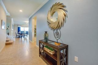 BSV1868 - Luxury 9 Bedroom/6 Full Bath Home with Free Wi-Fi, Pool & Games - Kissimmee - 4