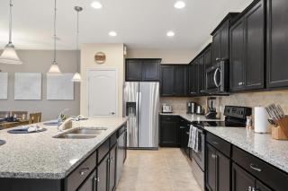 BSV8867 - Luxury 4 Bedroom 3 Bath Town Home with Private Pool and Free Wifi - Kissimmee - 1