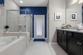 BSV8892 Brand New Luxury Nine Bedroom Home with Private Pool and Spa - Kissimmee - 3