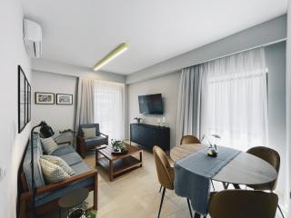 Urban Hive Chania, Your City Basecamp - Fiber Wifi - 1