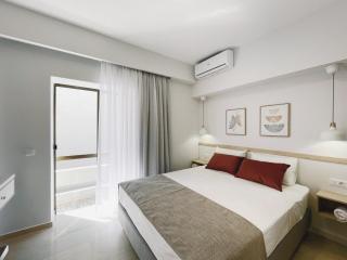 Urban Hive Chania, Your City Basecamp - Fiber Wifi - Chania - 9