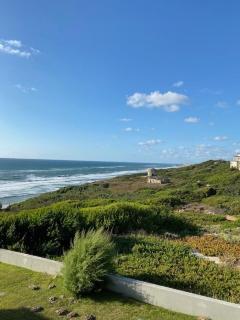 Sunset House With Seaview & Terrace by Vacationy - Leiria - 1