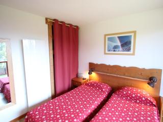 Appartement confortable à Chamrousse 1700, 2ème étage, terrasse sud, proche pistes et commerces - FR-1-549-126 - Chamrousse - 8