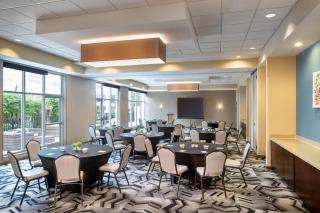 TownePlace Suites Orlando at FLAMINGO CROSSINGS® Town Center/Western Entrance - Orlando - 3