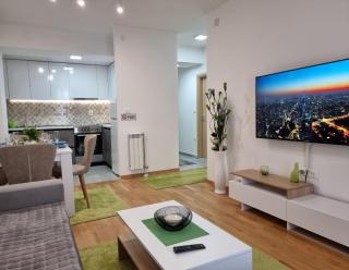 Modern & Trendy Apartment - Escópia - 5