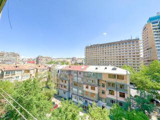 Minimalist apartment in the heart of te Yerevan - Erevan - 2