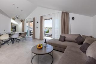 Apartments Ocrux - Trogir - 1