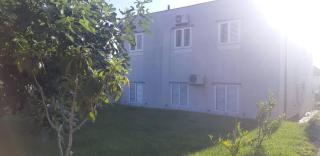 Black&White, own parking - 9