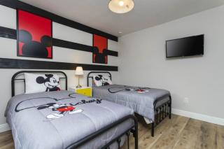 6 bedrooms pool and game room - 2 miles to Disney - Orlando - 2