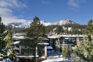 Summit by 101 Great Escapes - 3