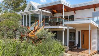 Cuttagee Views Luxury ocean beach front Bermagui Linen & Wifi Provided - Bermagui - 7