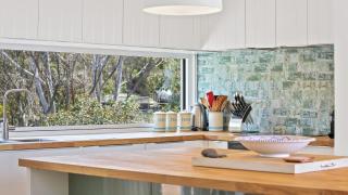 Cuttagee Views Luxury ocean beach front Bermagui Linen & Wifi Provided - Bermagui - 4