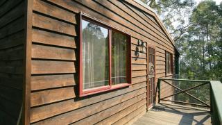 Nutley Cottage with river view Bermagui Linen provided - 2