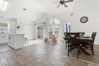Amazing Pool Spacious 3BR House near Disney - Kissimmee - 1