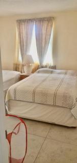 Studio or One bedroom West Coast Rentals by On Point Property - Saint James - 0
