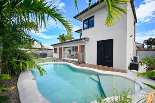 Stylish Beach Side Gem - pool, beach ZG7 - 0