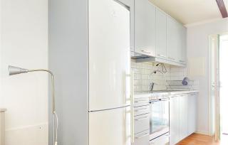 1 Bedroom Beautiful Apartment In Visby - 8
