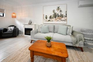 Lovely Beach House -Amazing Location, Pets - ZB9 - Buddina - 9