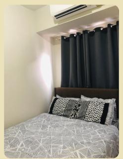 Cozy 1 Bedroom with balcony facing pool near MOA,IKEA near - Manila - 8