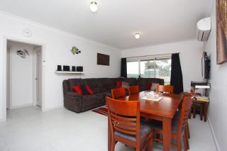 13 Elliot Ave - Pets Negotiable - BYO Linen - Hayborough - 4