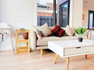 Casey Green Townhouse by GoodLive - Narre Warren - 3