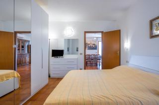 Viareggio Cozy Apartment with Balcony! - Viareggio - 7