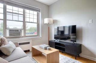 Evanston 1BR w Courtyard nr Northwestern Beach CHI-951 - 9