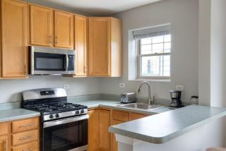 Evanston 1BR w Courtyard nr Northwestern Beach CHI-951 - 5
