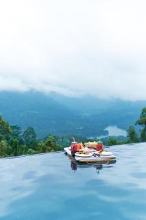 Floating Mountain Villa - 1