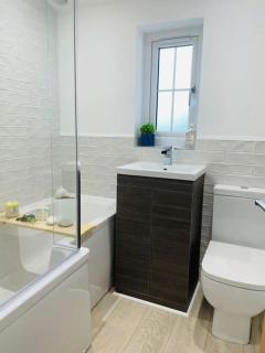 Charming Cottage close to M4 Bridgend - Bridgend - 5
