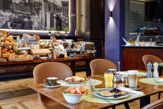 Lindner Hotel Frankfurt Main Plaza, part of JdV by Hyatt - Frankfurt - 6