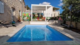 Stress Free Garden Holiday house - Bol - 0