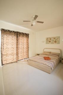 Dolphin Court - 6