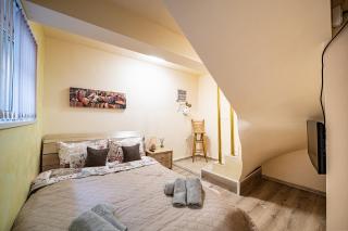 Abstract Apartment - Varna - 9