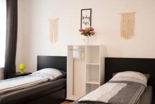 Schöne Ferienwohnung 78m2, 3 Schlafzimmer, 2 Bäder, Zentrumnah, 1OG - Erfurt - 3