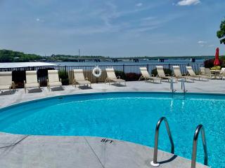 Beautiful Lakefront 3br Private Condo - 0