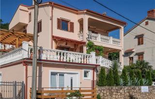 Gorgeous Apartment In Dramalj - 7