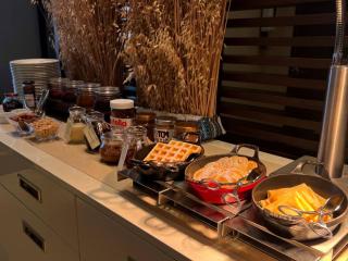 Hyatt Regency Kyiv - Kiev - 3