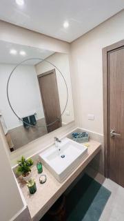 Swan Lake North Coast Luxurious Chalet with Garden - Zāwiyat al ‘Awwāmah - 9