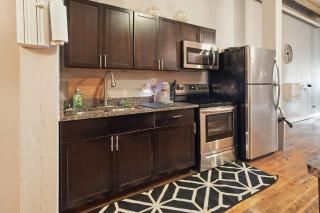 Queen G Investments apts - Detroit - 8