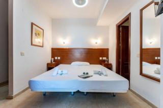 CT 240 - Beachfront Apartment -Don Juan Manilva - Manilva - 9