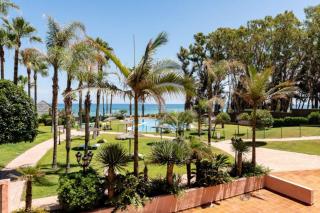 CT 240 - Beachfront Apartment -Don Juan Manilva - 8