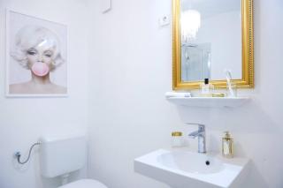 White Bliss Hideaway - 1