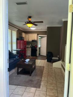 West Wing at the Manor - Montgomery - 7