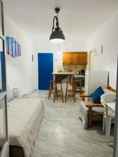 Limni No 2 self catering apartment - Posidhonía - 2