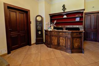 Dwór Stary Chotów - 3