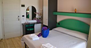 Hotel Tre Stelle - 1