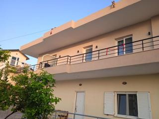 Villa Hysesani - Vlorë - 6