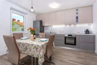 Kvarner bay 4* - Apartments 1 & 3 - 6